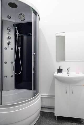 Гостиница SuperHostel на Восстания 35 Санкт-Петербург Стандартный двухместный номер с 1 кроватью или 2 отдельными кроватями-7